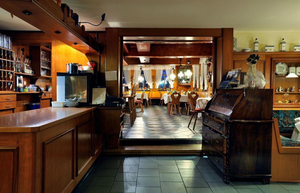 Hotel Zum Baecker Udenhain Екстер'єр фото
