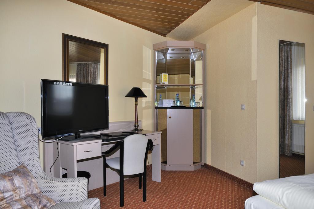 Hotel Zum Baecker Udenhain Екстер'єр фото