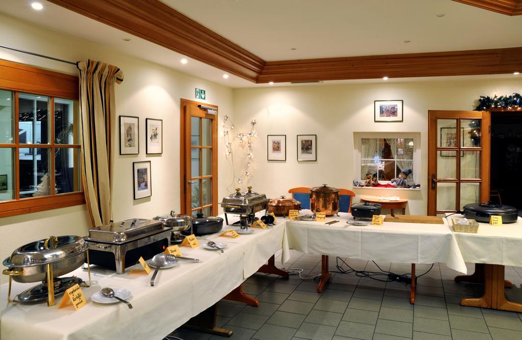 Hotel Zum Baecker Udenhain Екстер'єр фото