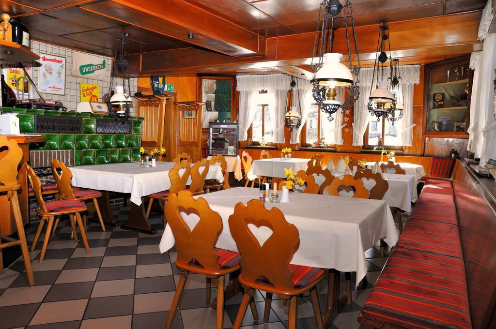 Hotel Zum Baecker Udenhain Екстер'єр фото